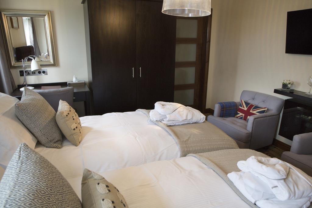 The Waterfront Boutique Hotel Stanley Esterno foto