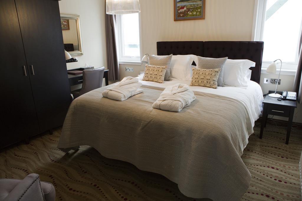 The Waterfront Boutique Hotel Stanley Esterno foto