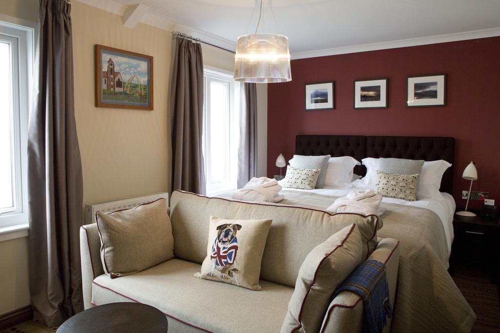The Waterfront Boutique Hotel Stanley Esterno foto