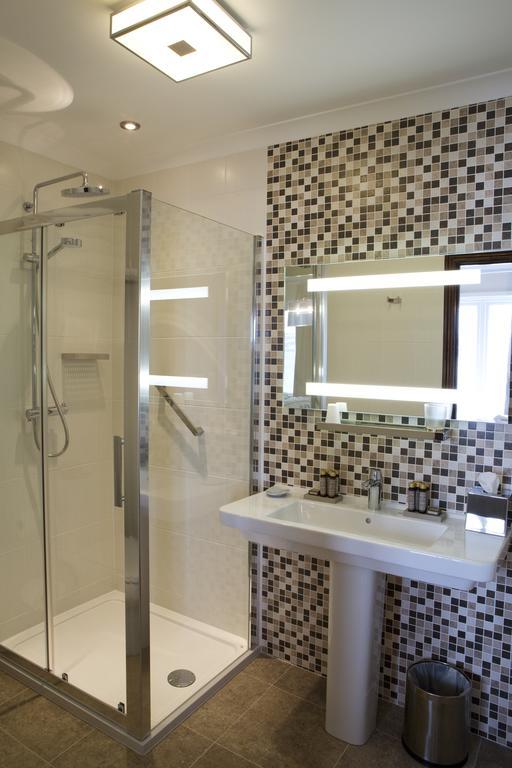 The Waterfront Boutique Hotel Stanley Esterno foto
